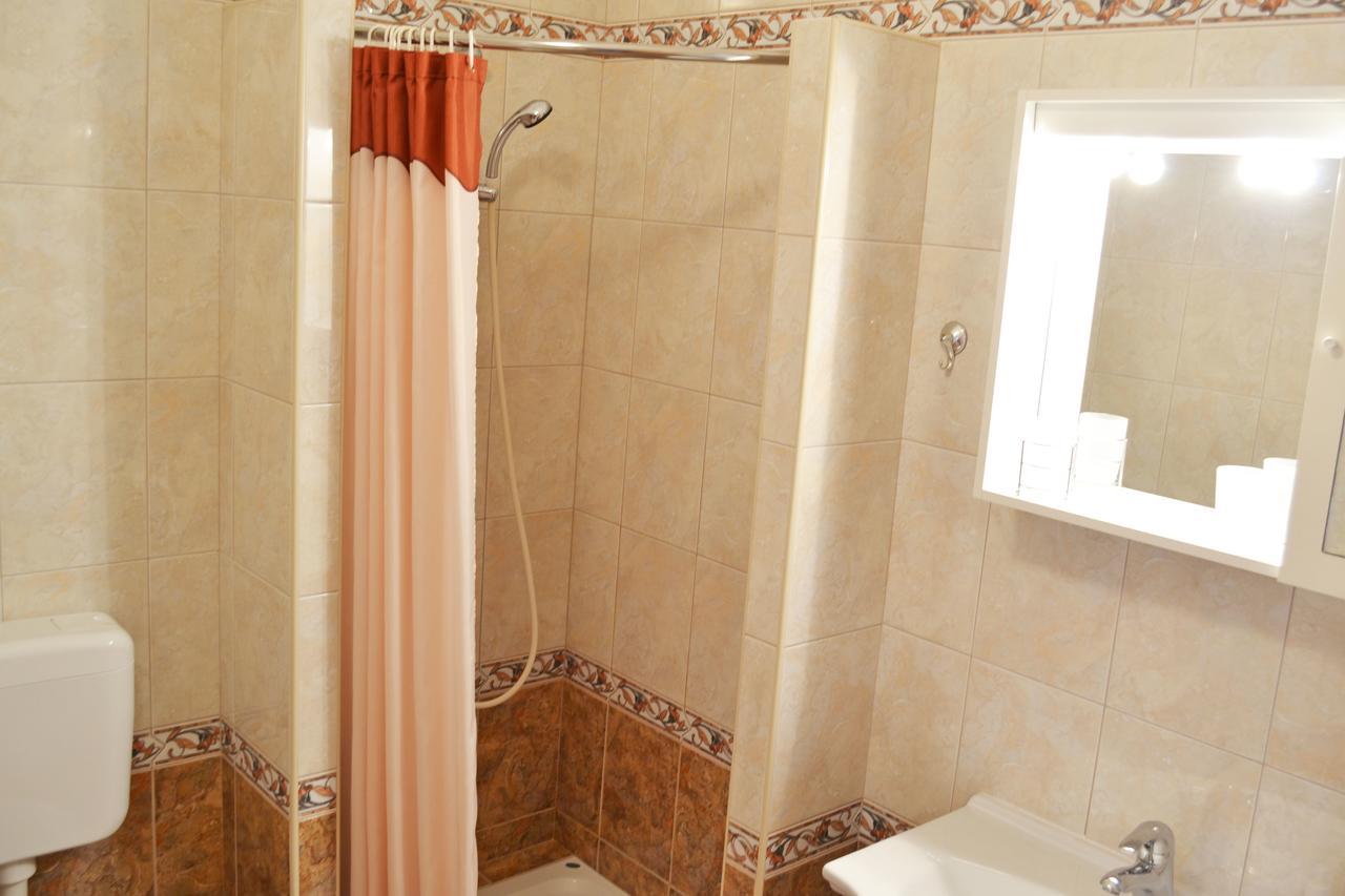 Apartments Milka Vodice Dış mekan fotoğraf