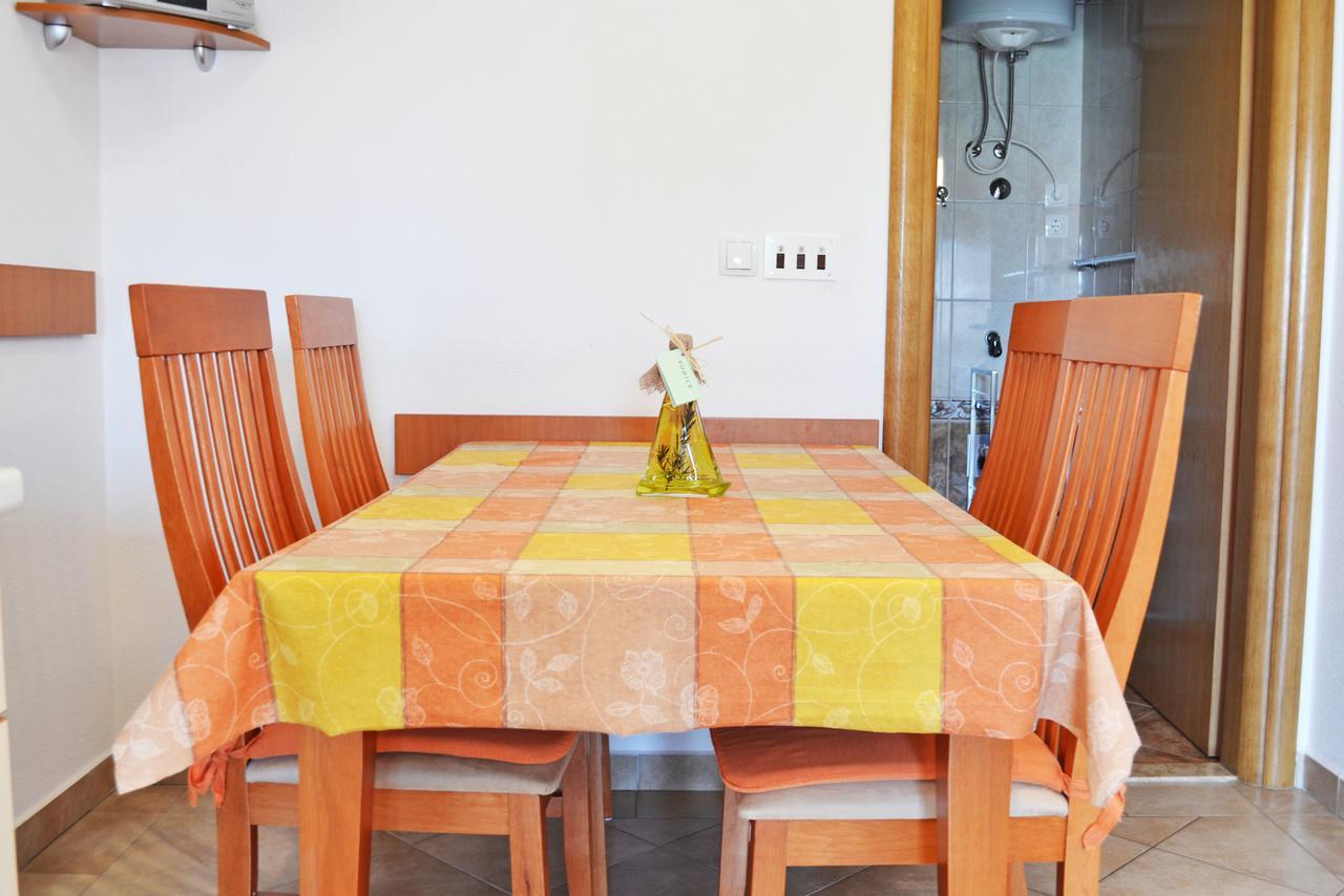 Apartments Milka Vodice Dış mekan fotoğraf