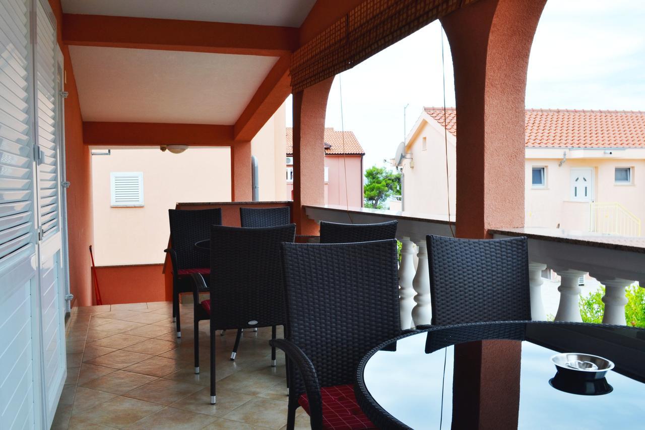 Apartments Milka Vodice Dış mekan fotoğraf